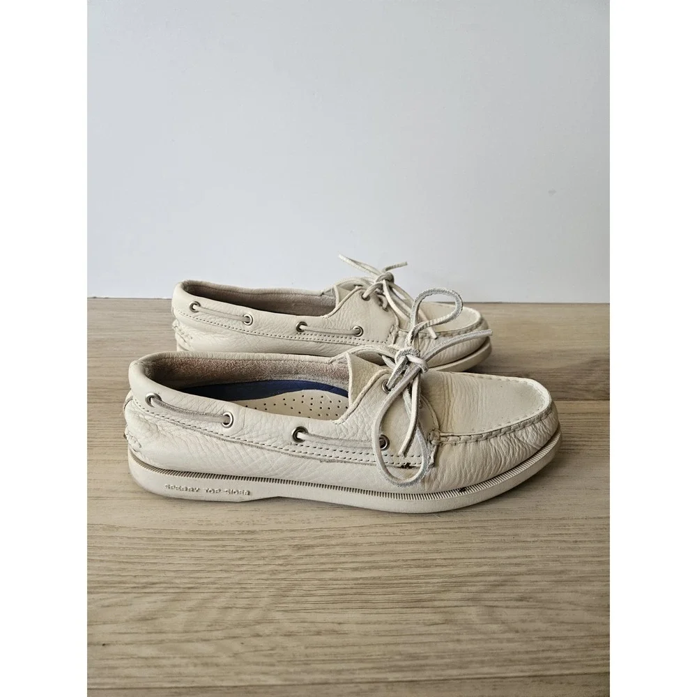 Sperry Top Sider Authentic Original 2 Eye Boat Shoes Cream Leather Women Sz 8.5